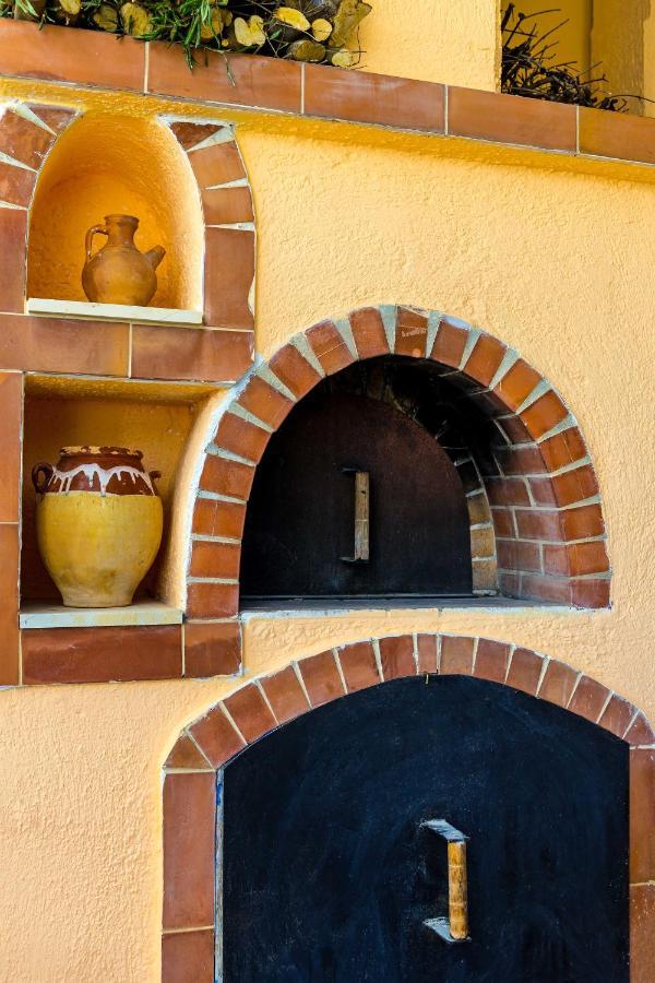 Heraklion Beach Hideaway Explore, Relax, Repeat-3 Gazi ภายนอก รูปภาพ